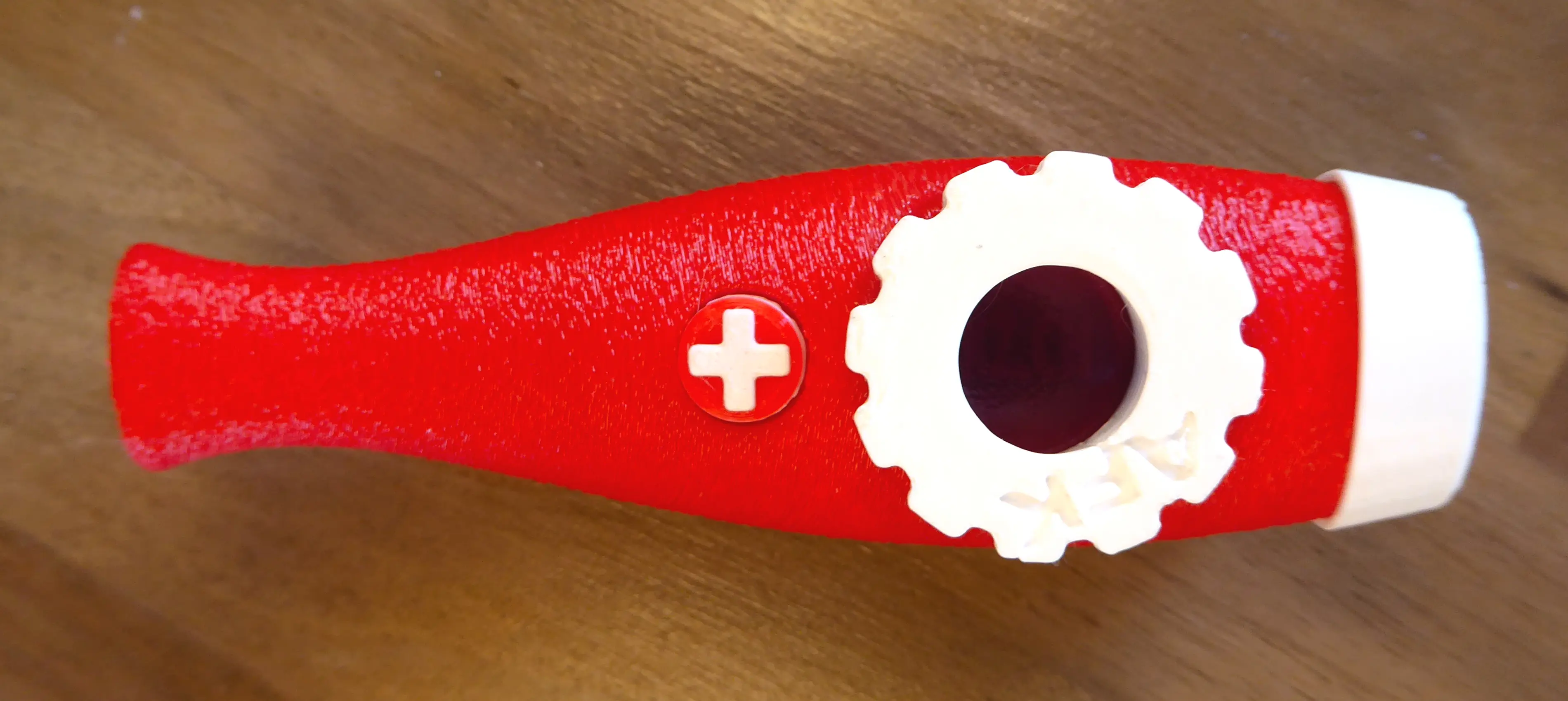 AFK Pocket Pro, Rouge Très Suisse